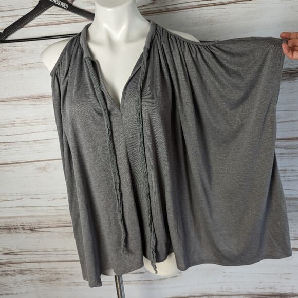 Deletta Gray with gold shimmer cold shoulder flowy top sz XS/S - Picture 3 of 7